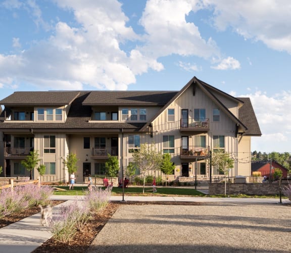 Aurum Sister Properties